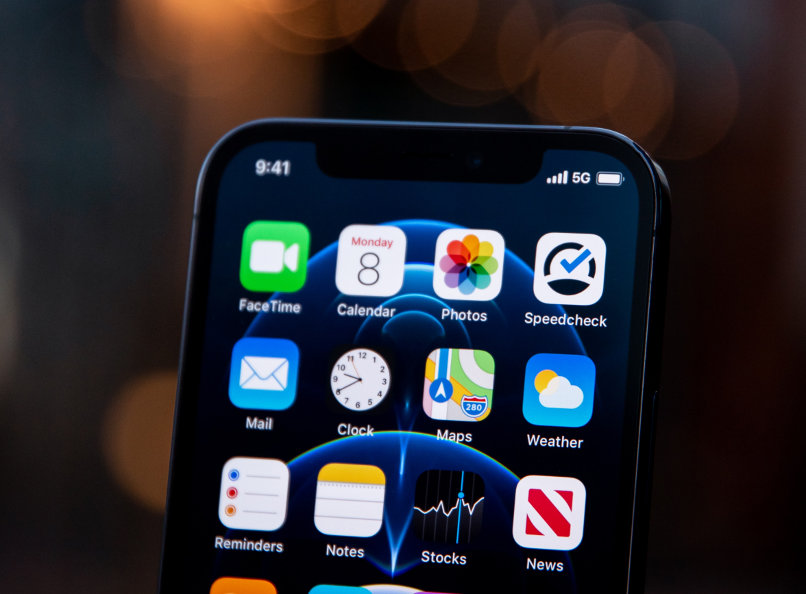 秀英苹果手机维修分享为什么 iPhone 12 在冬季会自动关机 